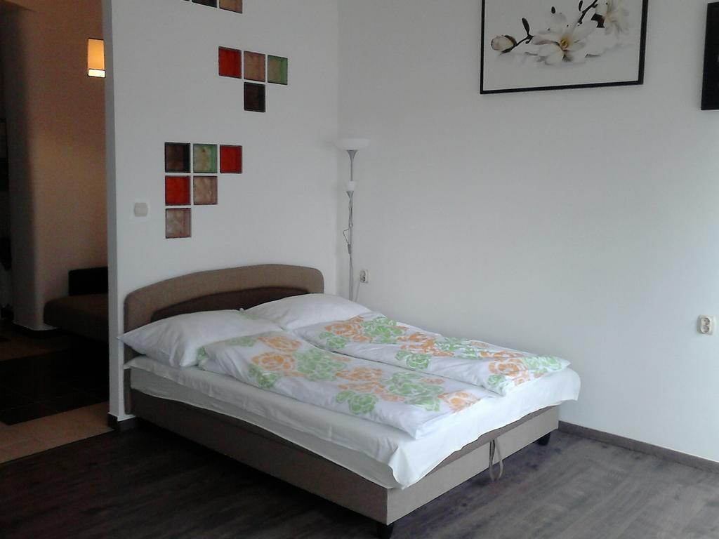 Next Door Apartment Budapeste Quarto foto
