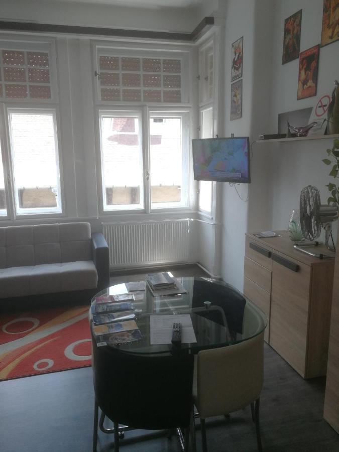 Next Door Apartment Budapeste Exterior foto
